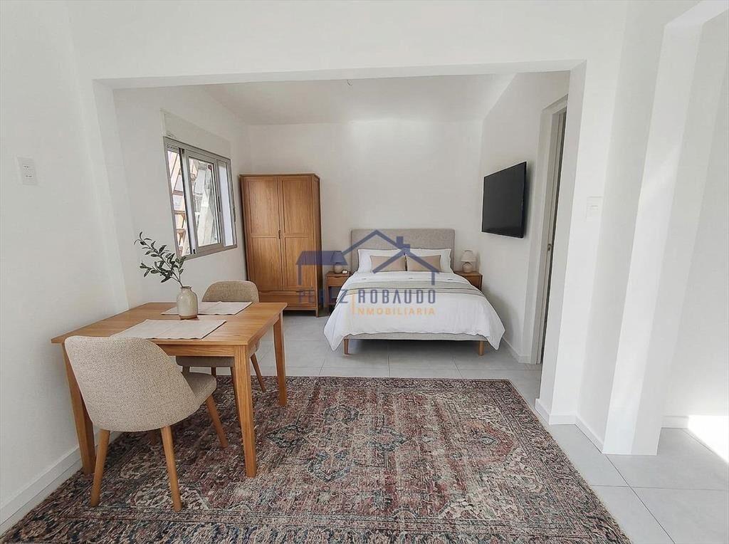Venta monoambiente con renta en complejo cerrado- Carrasco