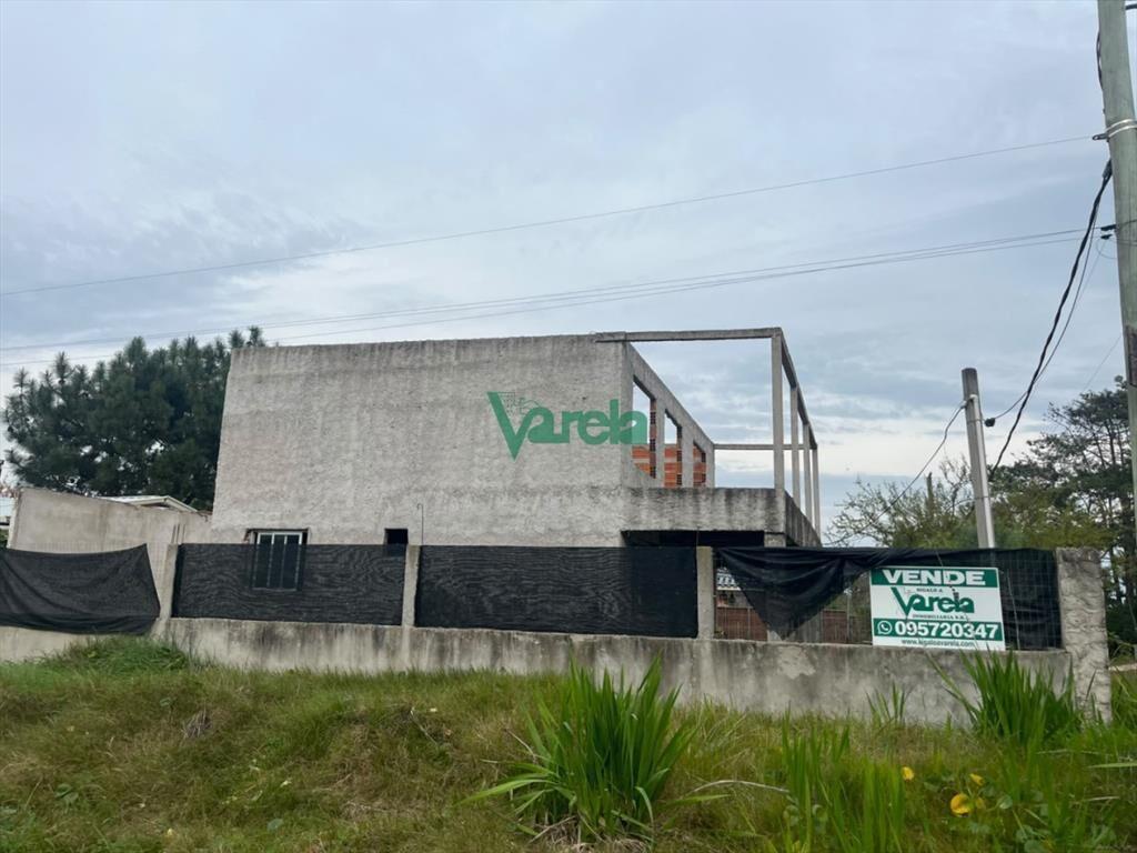 Casa de 3 dormitorios en Cuchilla Alta