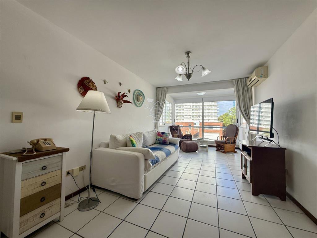 Apartamento en venta en Edificio Cap Bretón Av.