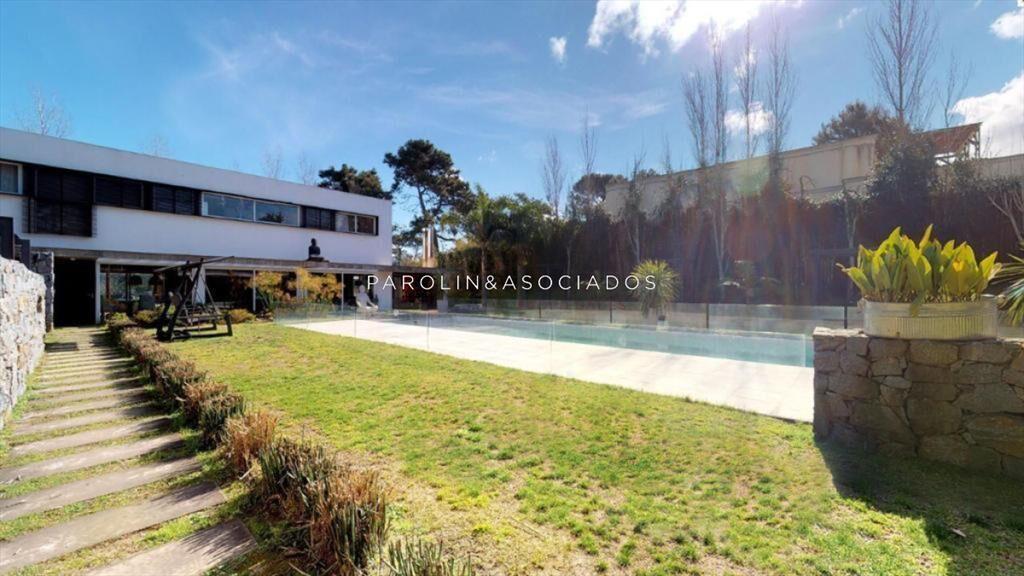 Casa en venta de 5 dormitorios en La Arbolada,