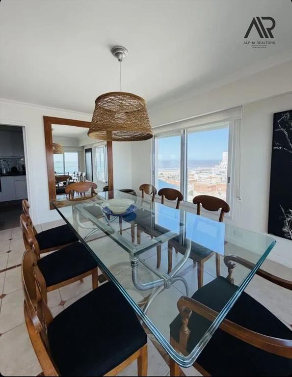 Apartamento en venta c/ cochera en Playa Mansa