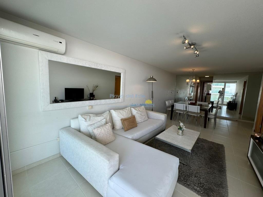 Moderno apartamento en a pasos de la Mansa