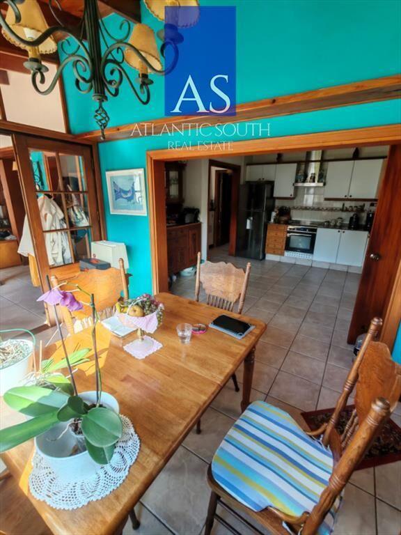 Casa 3 dormitorios con jardÃn próxima al mar