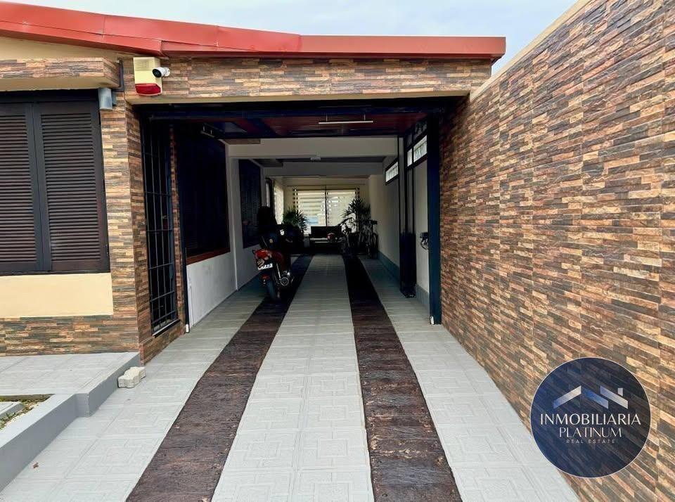 Venta Casa 4 dormitorios Parque del Plata