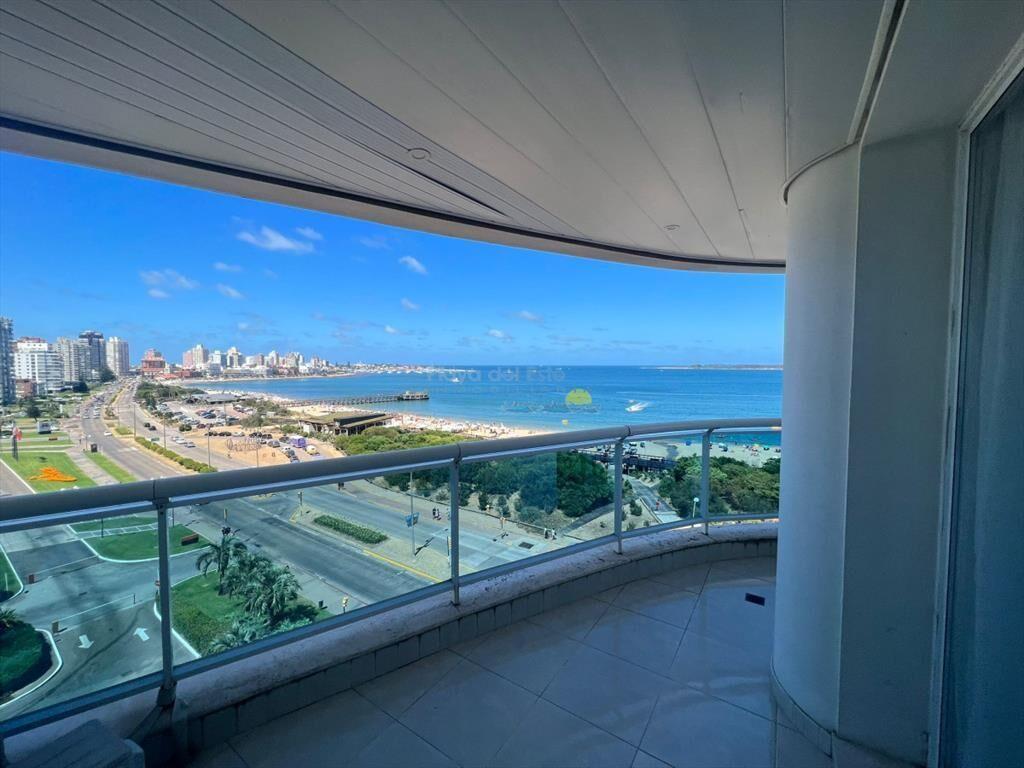 Apartamento en venta de 3 dormitorios en Torre ,