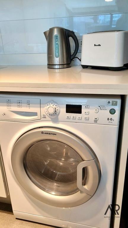Venta De Amplio Apartamento 1 Dormitorios + Garaje Y Box...