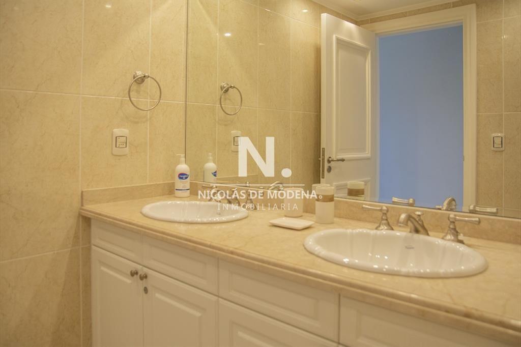Departamento de 3 dormitorios en venta con vista