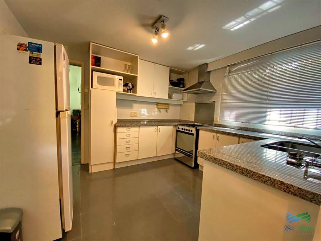 Venta de casa 3 dormitorios en Aidy Grill Punta del este, a