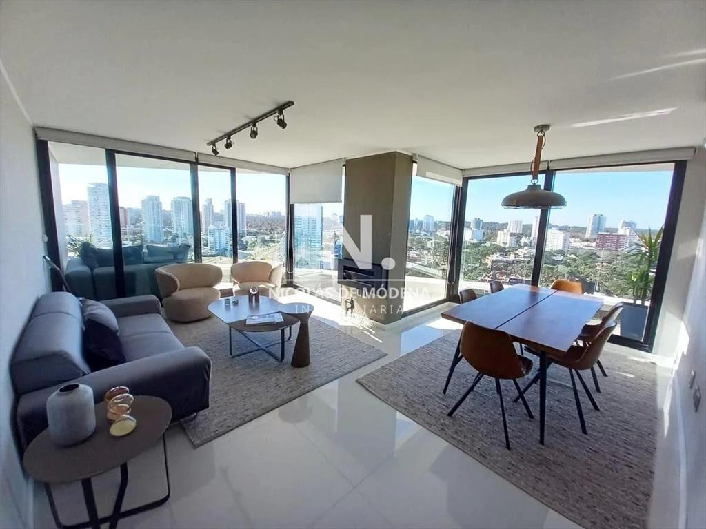 Apartamento en venta de 3 dormitorios