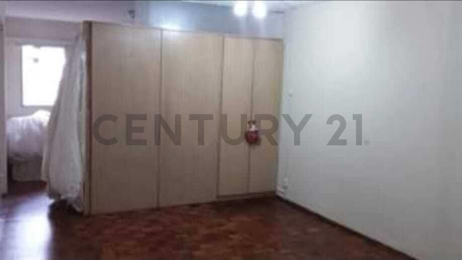 Monoambiente 47 m2. VENDE o PERMUTA en Centro de Montevideo