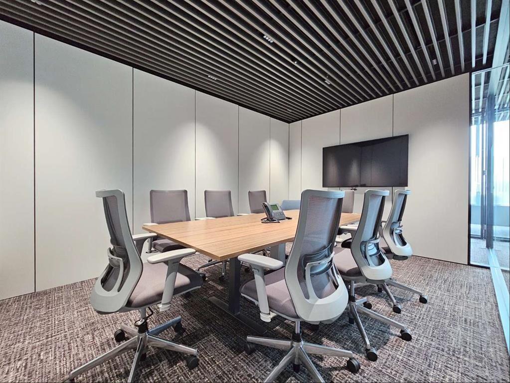 Alquiler de Oficina Equipada - Rambla Sur - Centro - Clase