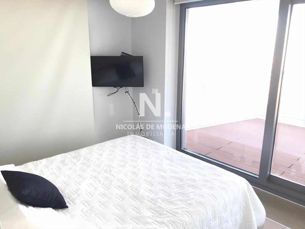 Espectacular departamento, de 3 dormitorios, a la