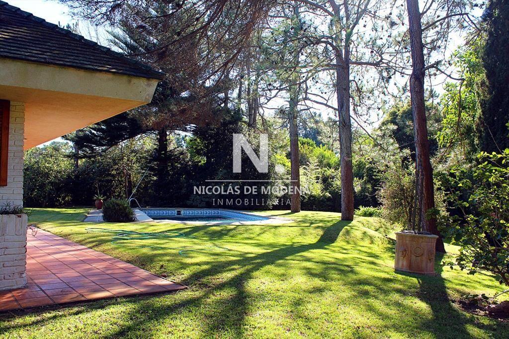 En venta chalet de 3 dormitorios en Brava, Punta