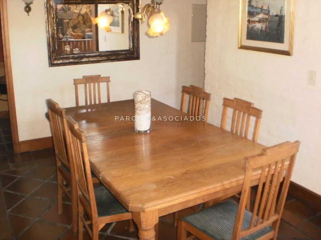 Oportunidad Solida Casa en Pinares, 3 Punta del