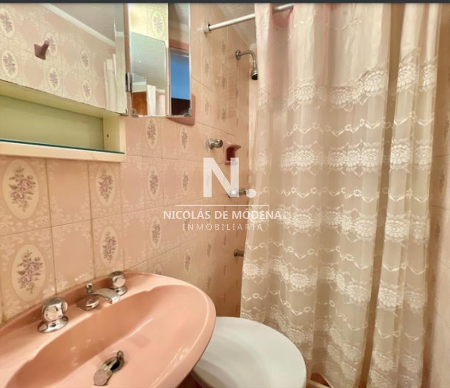 Vende Apartamento de 2 dormitorios en Punta del