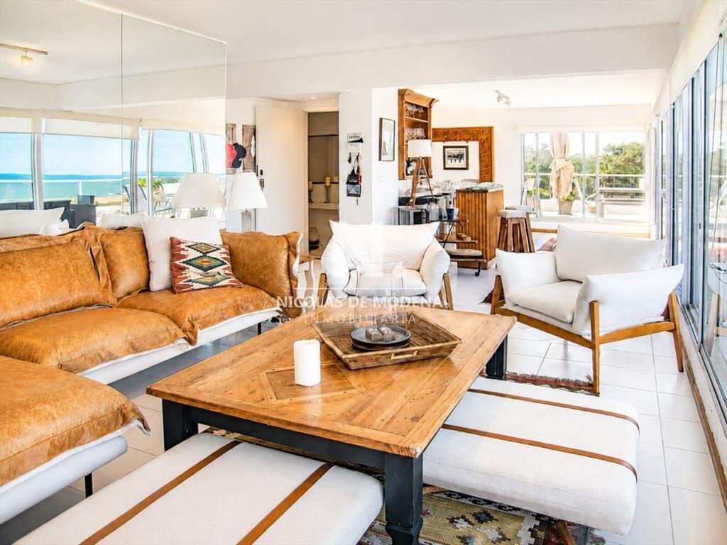 Expectacular apartamento en venta frente al mar,