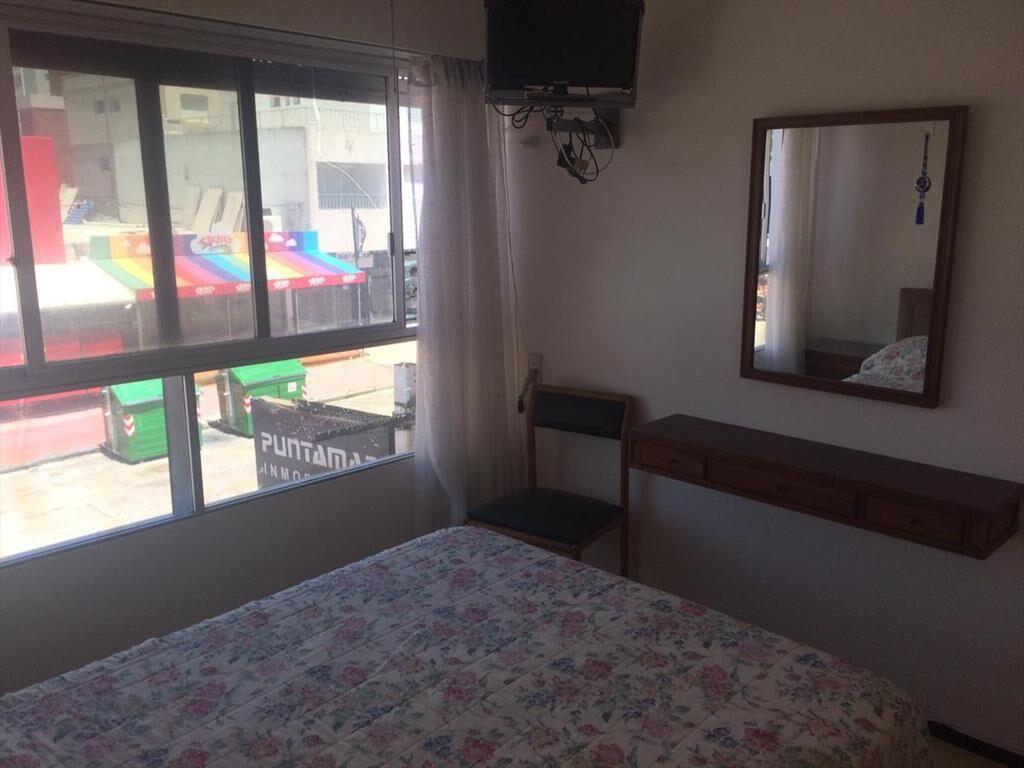 30 y Gorlero, 2 dormitorios, centrico , 65 m2 !!