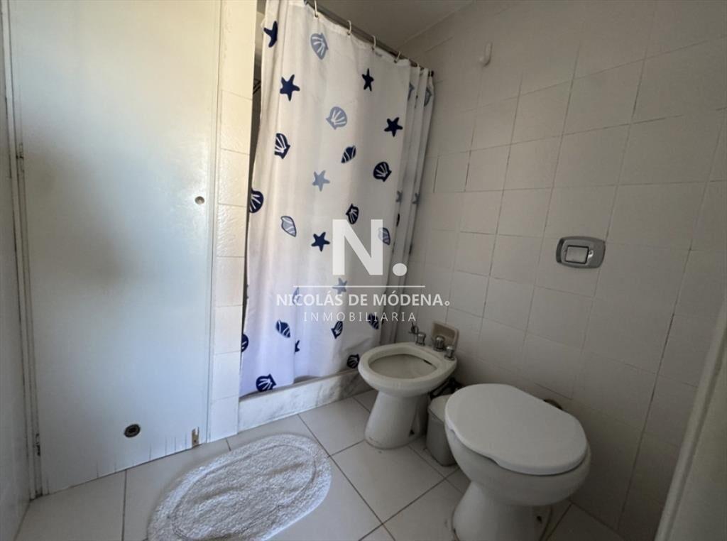 En venta apartamento de 3 dormitorios en Punta