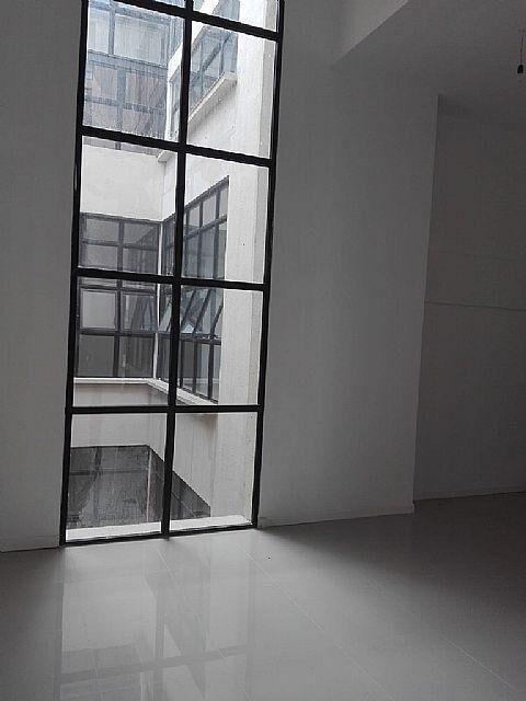 Loft frente a Plaza Matriz, 105 m2, reciclado, super lumino