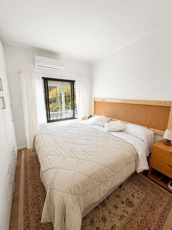 VENTA CASA 5 DORMITORIOS CON JARDIN EN PUNTA GORDA