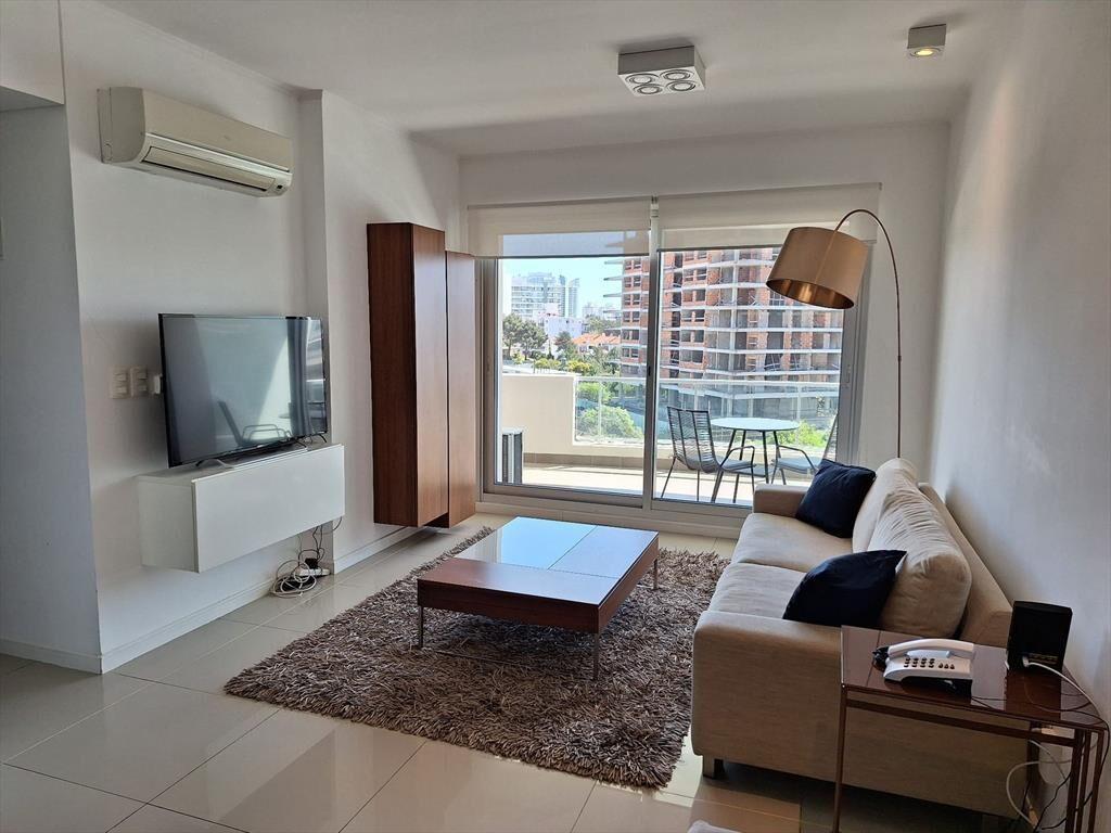 Venta apartamento 2 dormitorios zona Brava