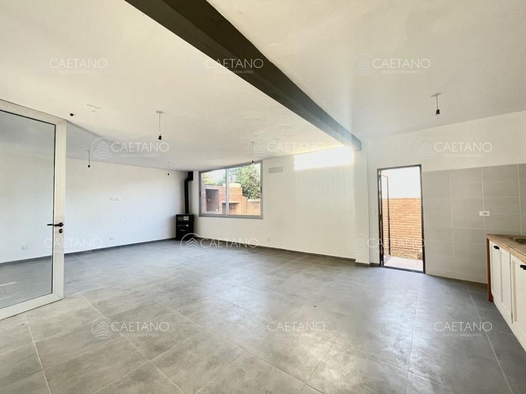 Venta Casa - 3 dormitorios 2 baños - Barrio los