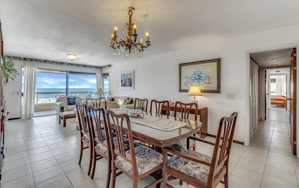 DEPARTAMENTO EN VENTA FRENTE AL MAR PARADA 1 MANSA