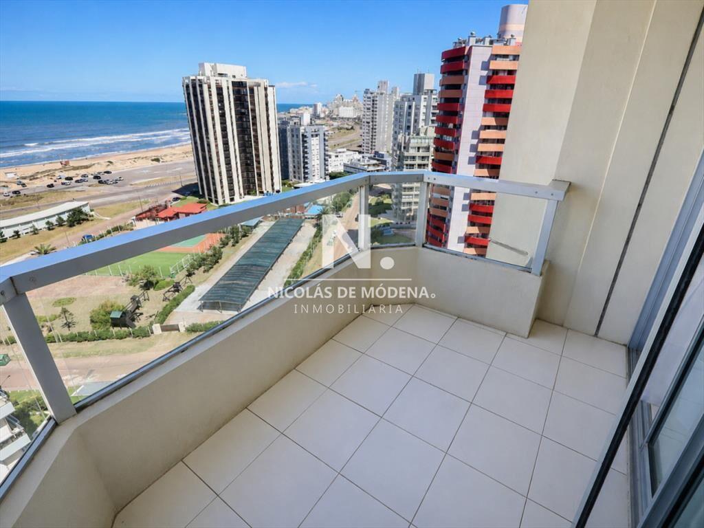 En venta apartamento en Torre Marina, de 1 en