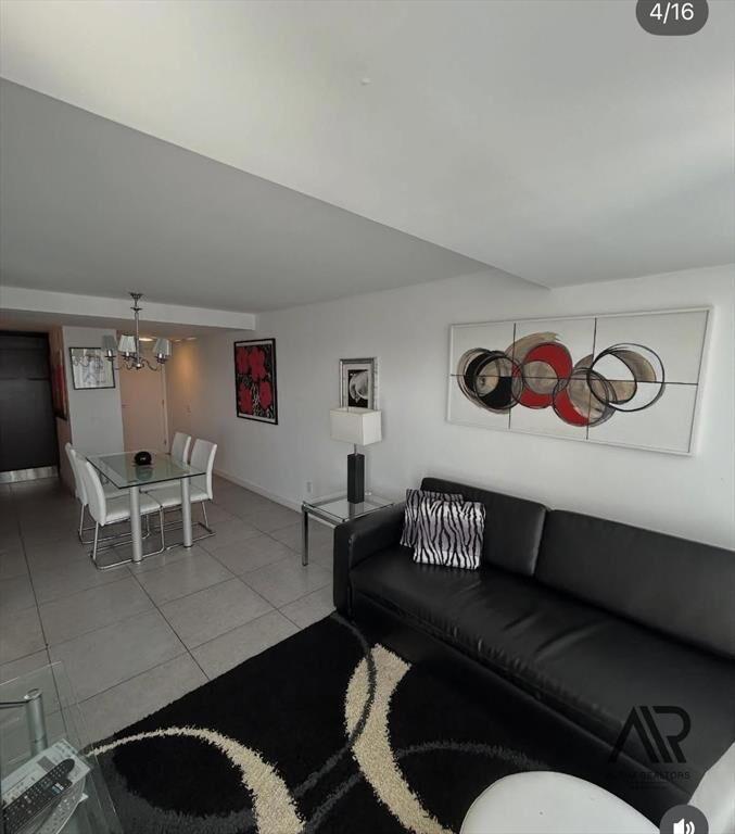 Apartamento en venta c/ cochera Avda Roosevelt