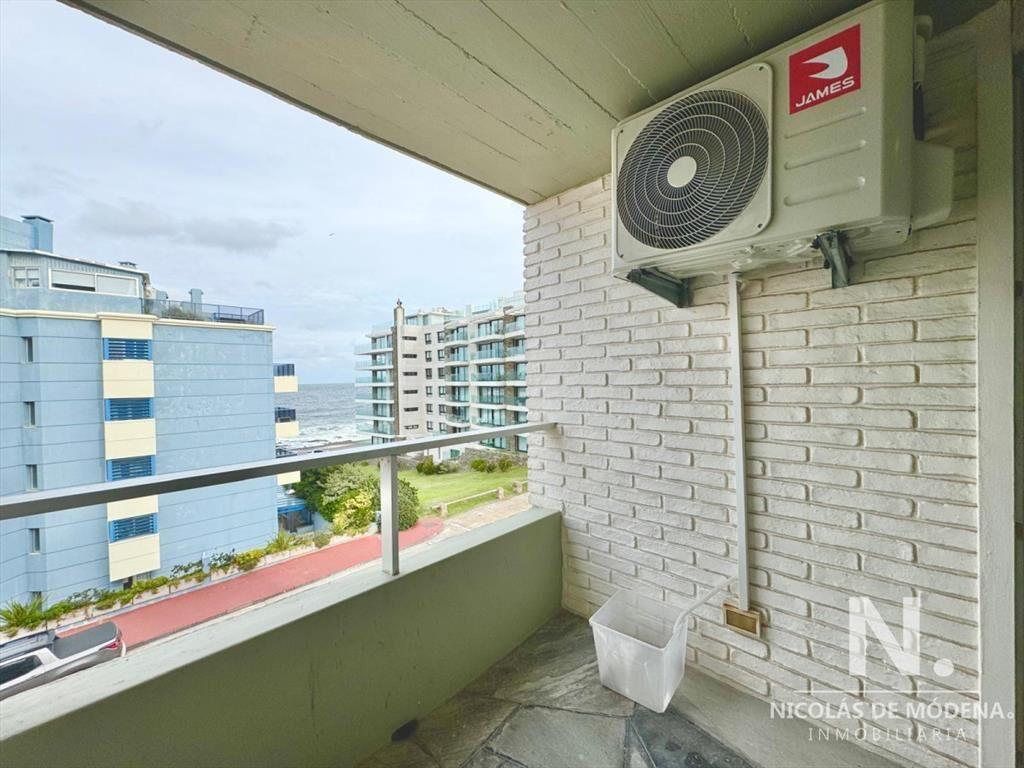Apartamento de 2 dormitorios con vista al mar en Península