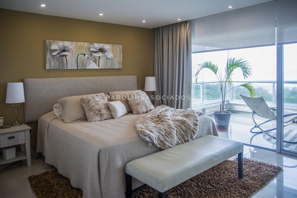 Espectacular apartamento en venta frente al mar