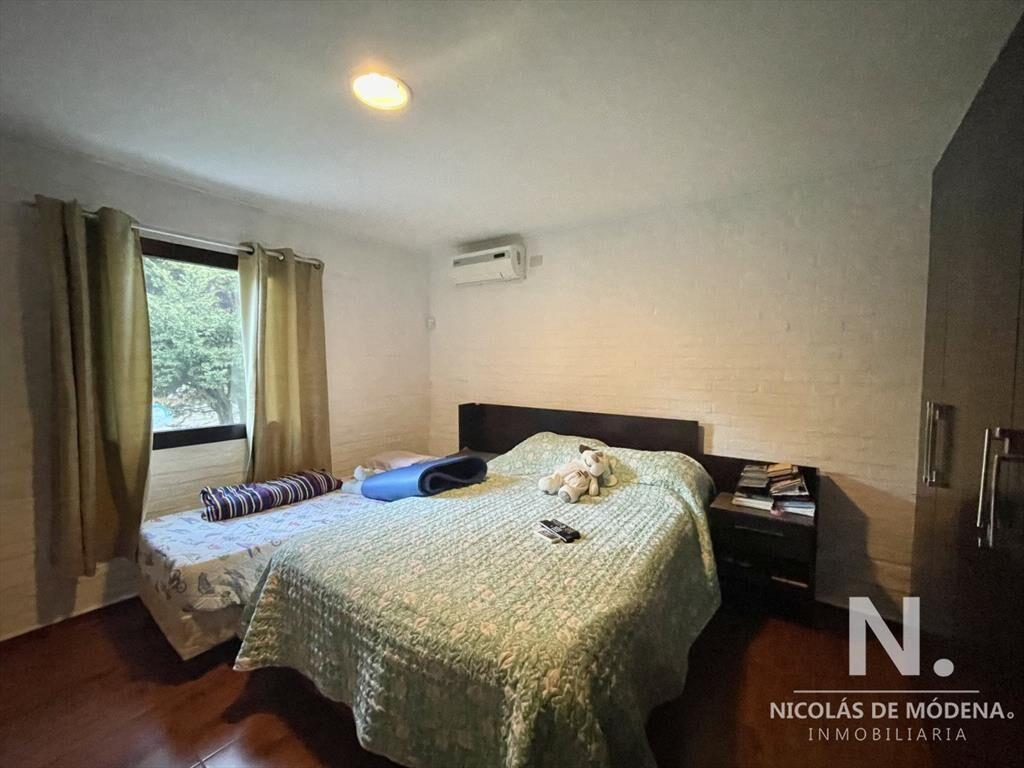 Venta Casa 3 dormitorios 2 baños - Propiedad horizontal -