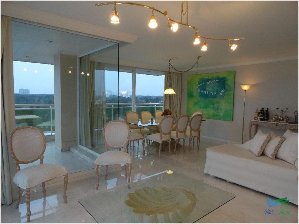 Apartamento en Mansa, 3 dormitorios *