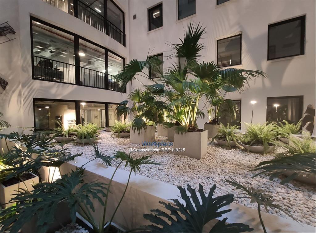 Alquiler Oficinas - Victoria Plaza - Ciudad Vieja
