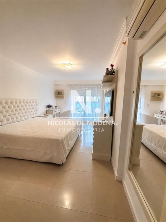 Apartamento de 2 dormitorios en suite en venta en Casino To
