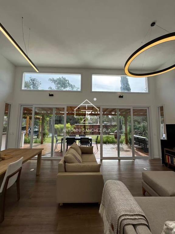 Casa en venta moderna - 3 dormitorios Rincón Del