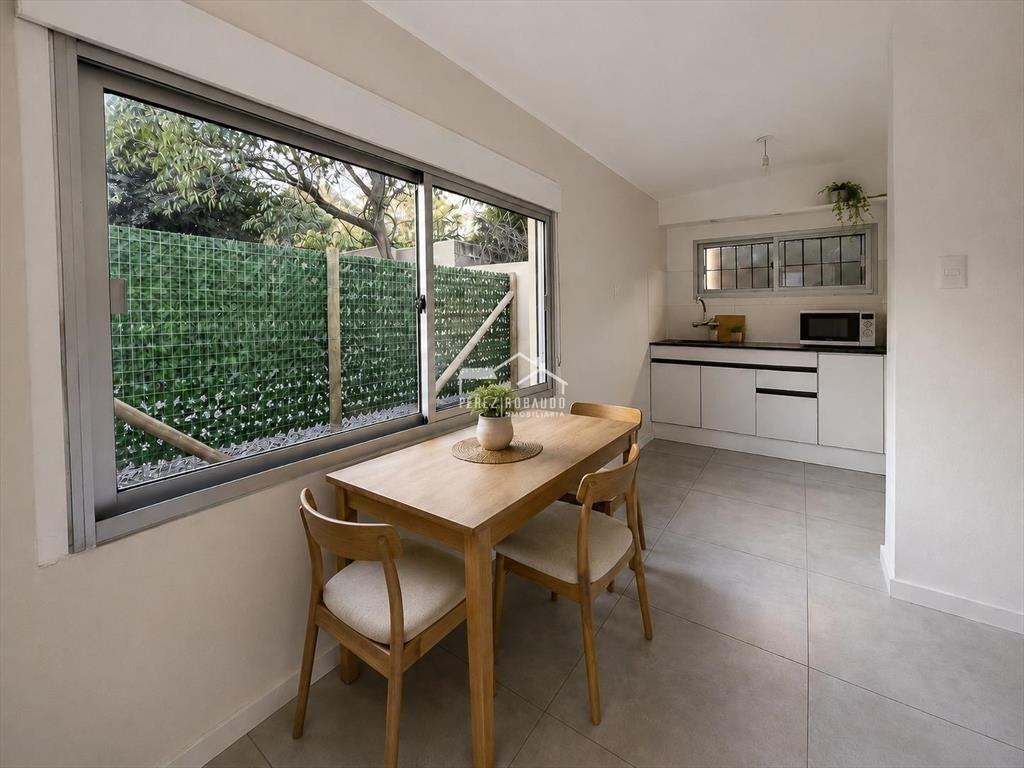 Alquiler apartamento dos dormitorios con patio en complejo