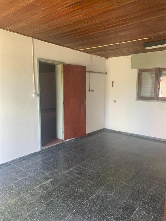 Venta de Casa 2 dormitorios con gran terreno en Colonia Val