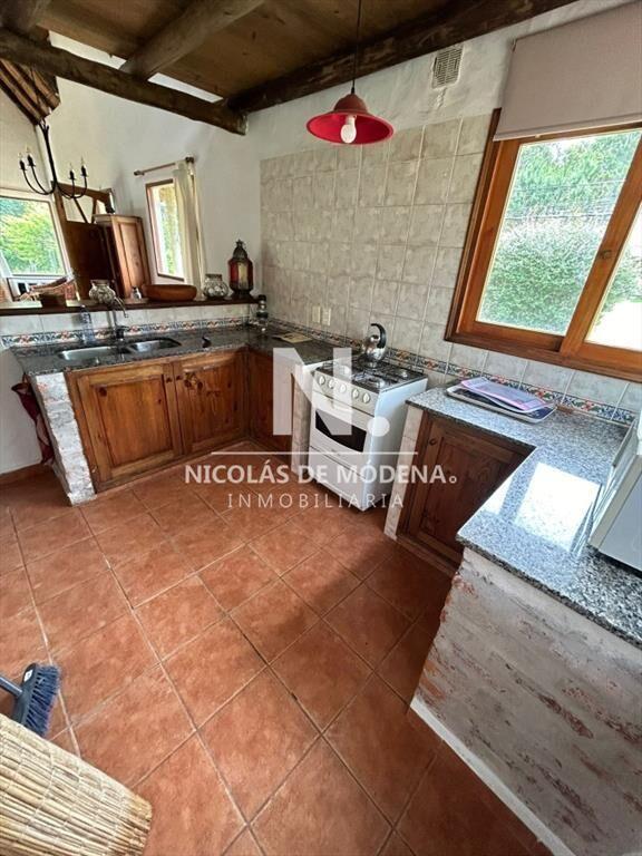 Vende casa con gran terreno en Pinares, Punta del