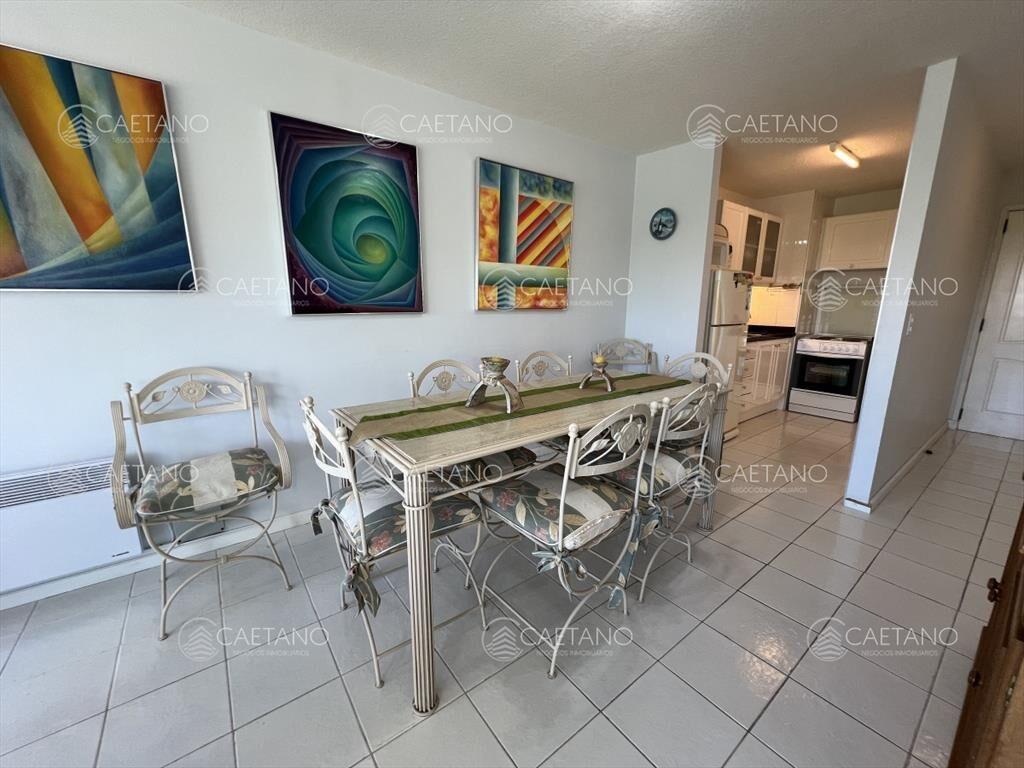 Venta apartamento 2 dormitorios, playa mansa, parada 8