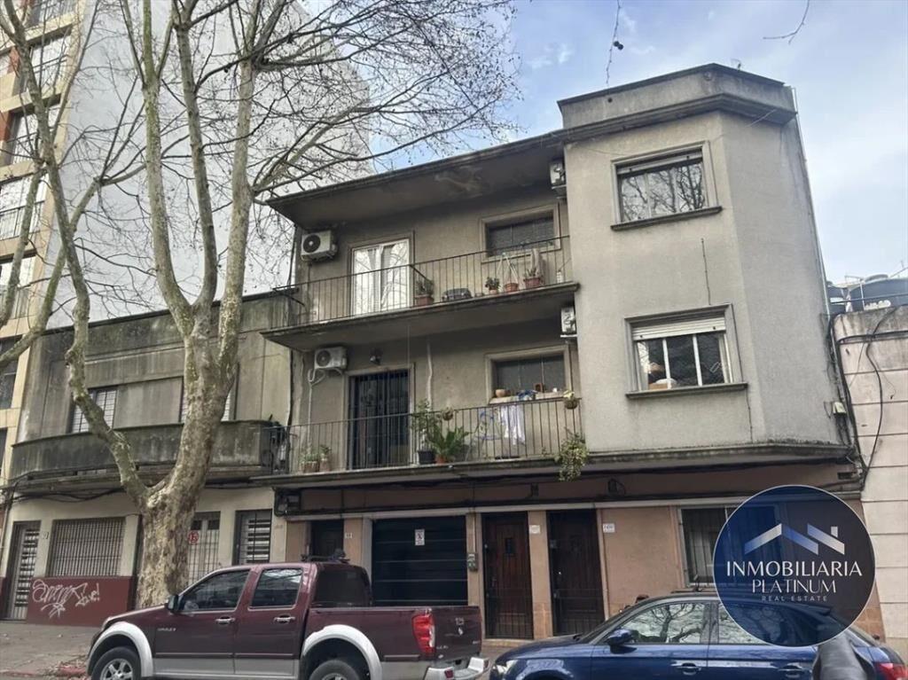 Apartamento en alquiler con 3 dormitorios, 2 baños y bal...