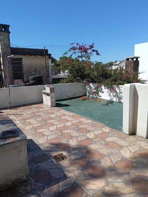 Venta casa 3 dormitorios 2 baños garaje a reciclar en Sayag