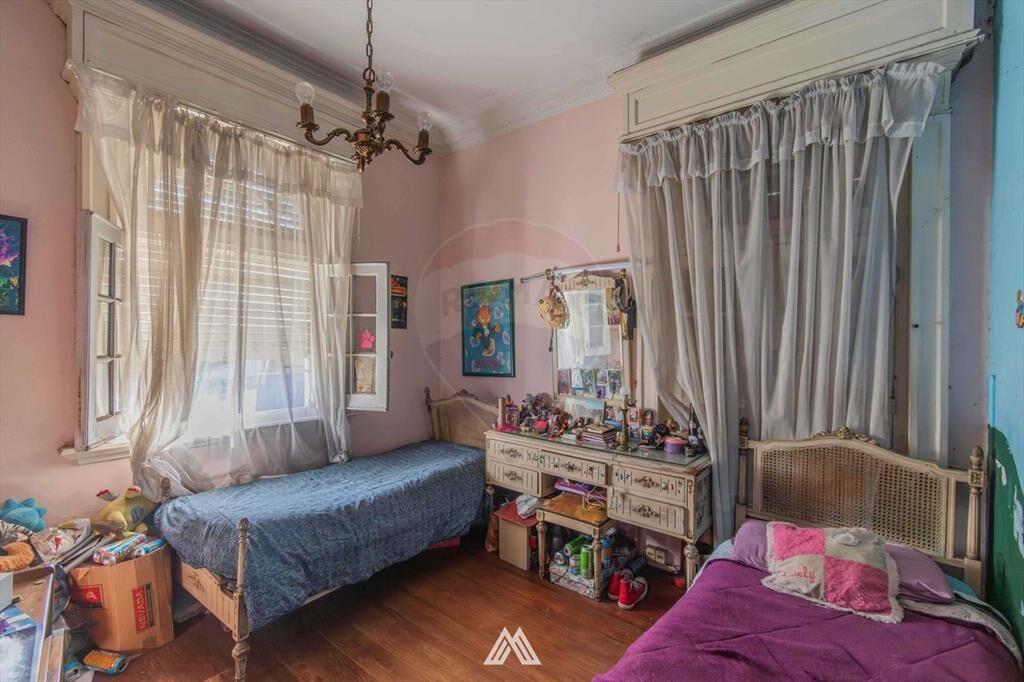 VENTA DE TRIPLEX EN PUNTA CARRETAS CON GARAJE