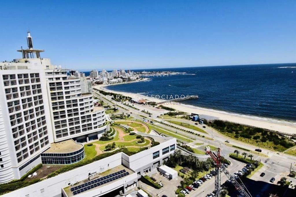 Apartamento en de 2 dormitorios en venta en Punta