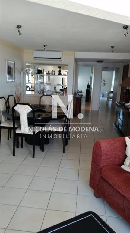 Apartamento de 2 dormitorios