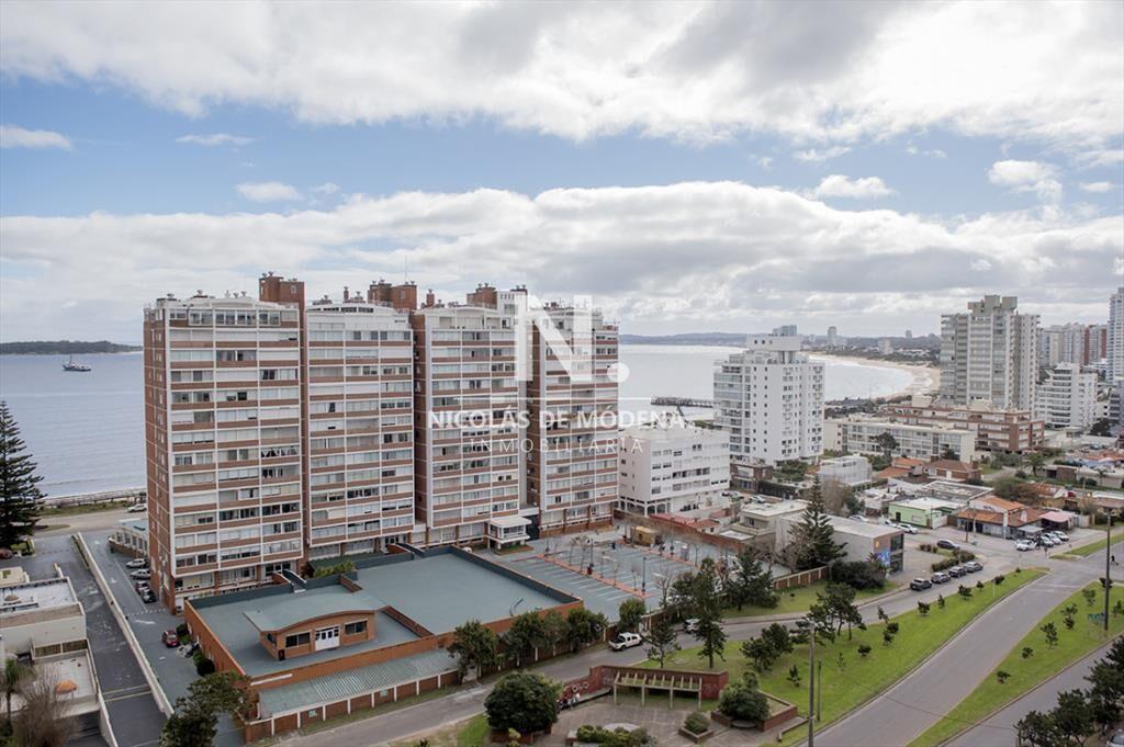 Increíble apartamento excelente vista al mar.