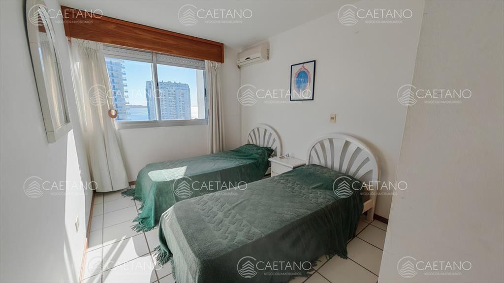 Alquiler anual penthouse en Punta del este playa mansa 2 do