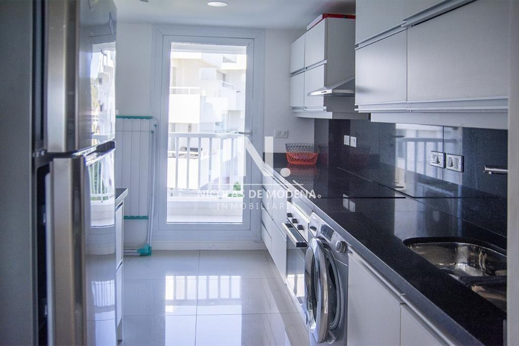 Se vende apartamento de 3 dormitorios en Edificio