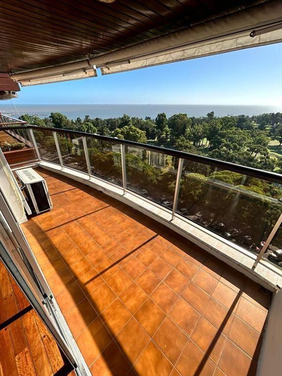 Golf, piso alto, 110 m2 , equipado , 3 dormitorios, garaje