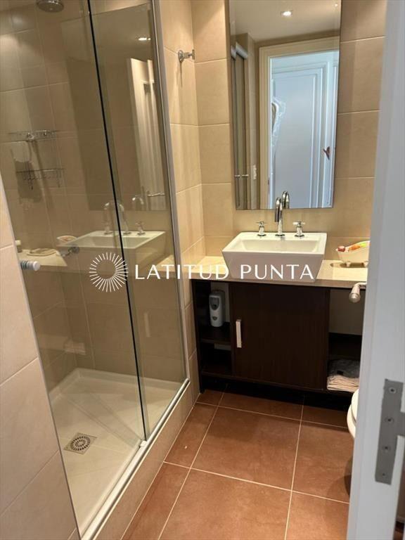 Apartamento con 2 dormitorios en suite
